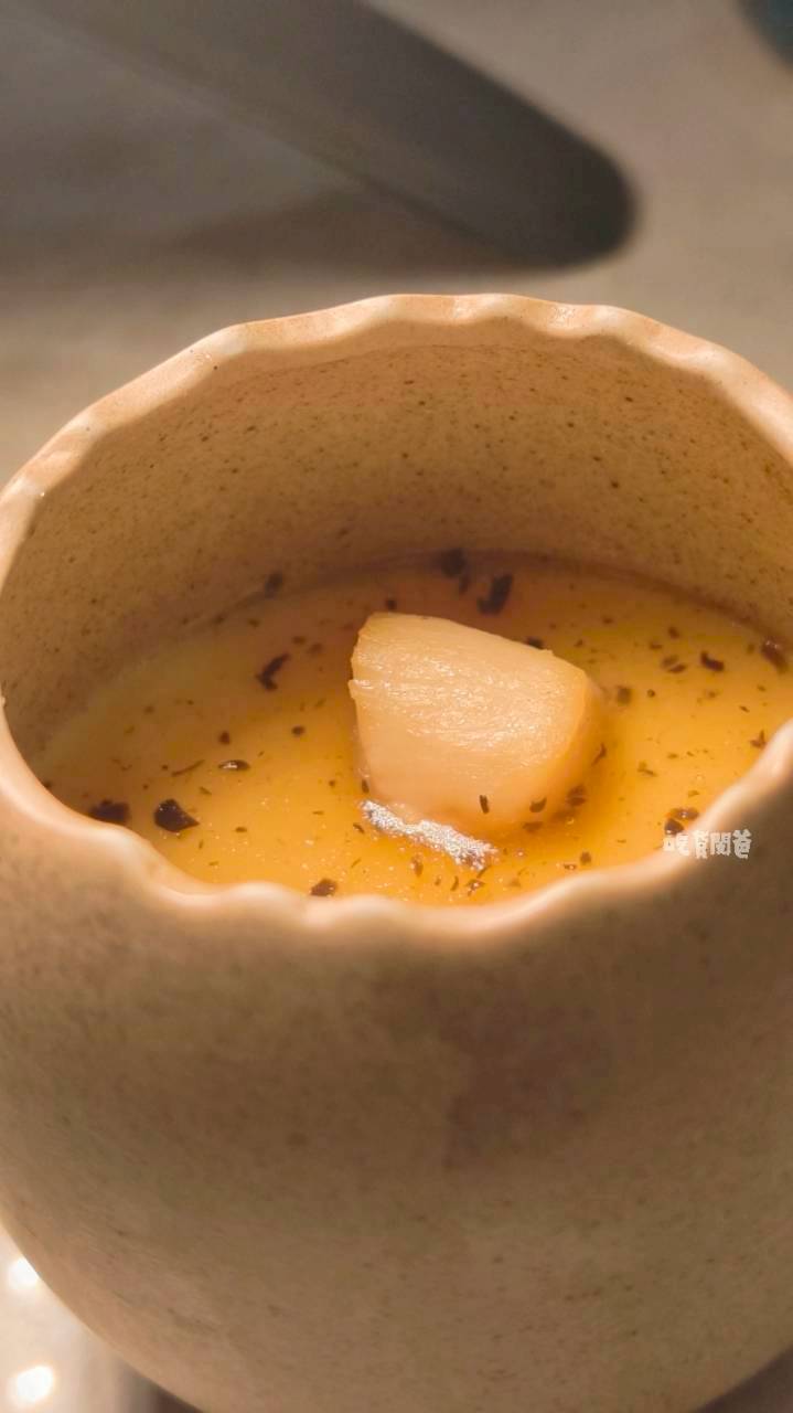 究鶴餐館|高雄左營|定食超強!蒜蝦飯必嗑!甜點更狂!超綿密鶴拳布丁更是必吃! - 第14張圖 究鶴餐館|高雄左營|定食超強!蒜蝦飯必嗑!甜點更狂!超綿密鶴拳布丁更是必吃!