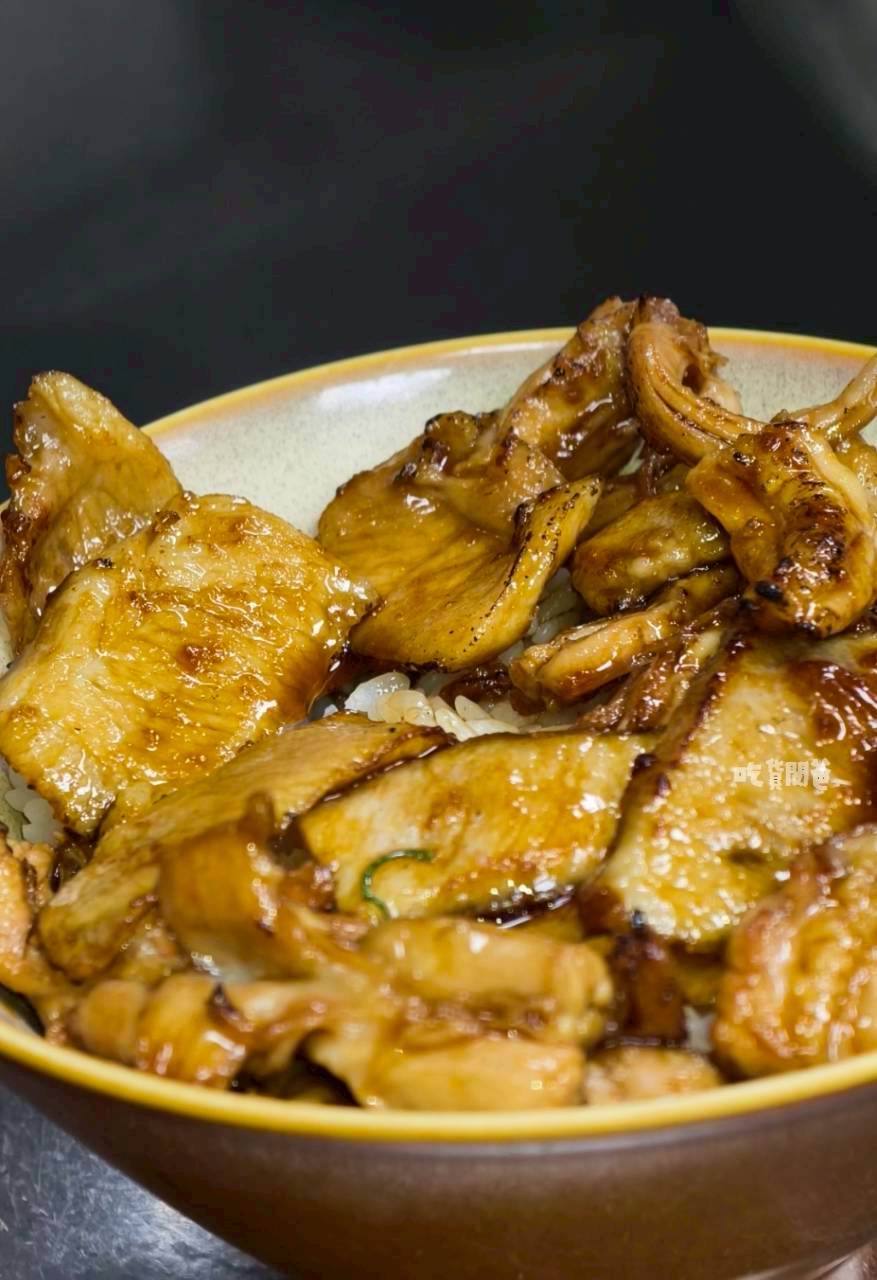 究鶴餐館|高雄左營|定食超強!蒜蝦飯必嗑!甜點更狂!超綿密鶴拳布丁更是必吃! - 第37張圖 究鶴餐館|高雄左營|定食超強!蒜蝦飯必嗑!甜點更狂!超綿密鶴拳布丁更是必吃!