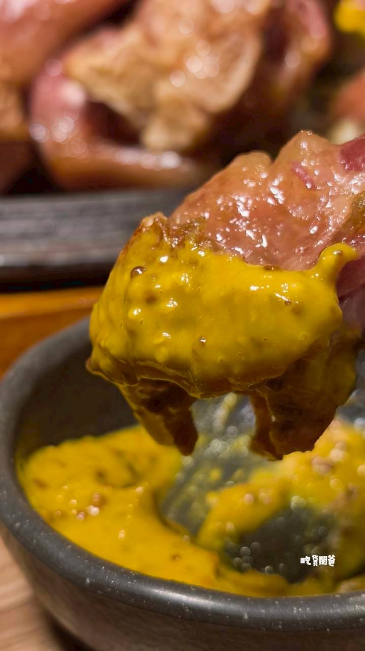 鬥牛士牛排食堂五福店，肉控必吃！自助吧暢用！牛肉狂、鴨胸酥嫩、豬腳脆香！