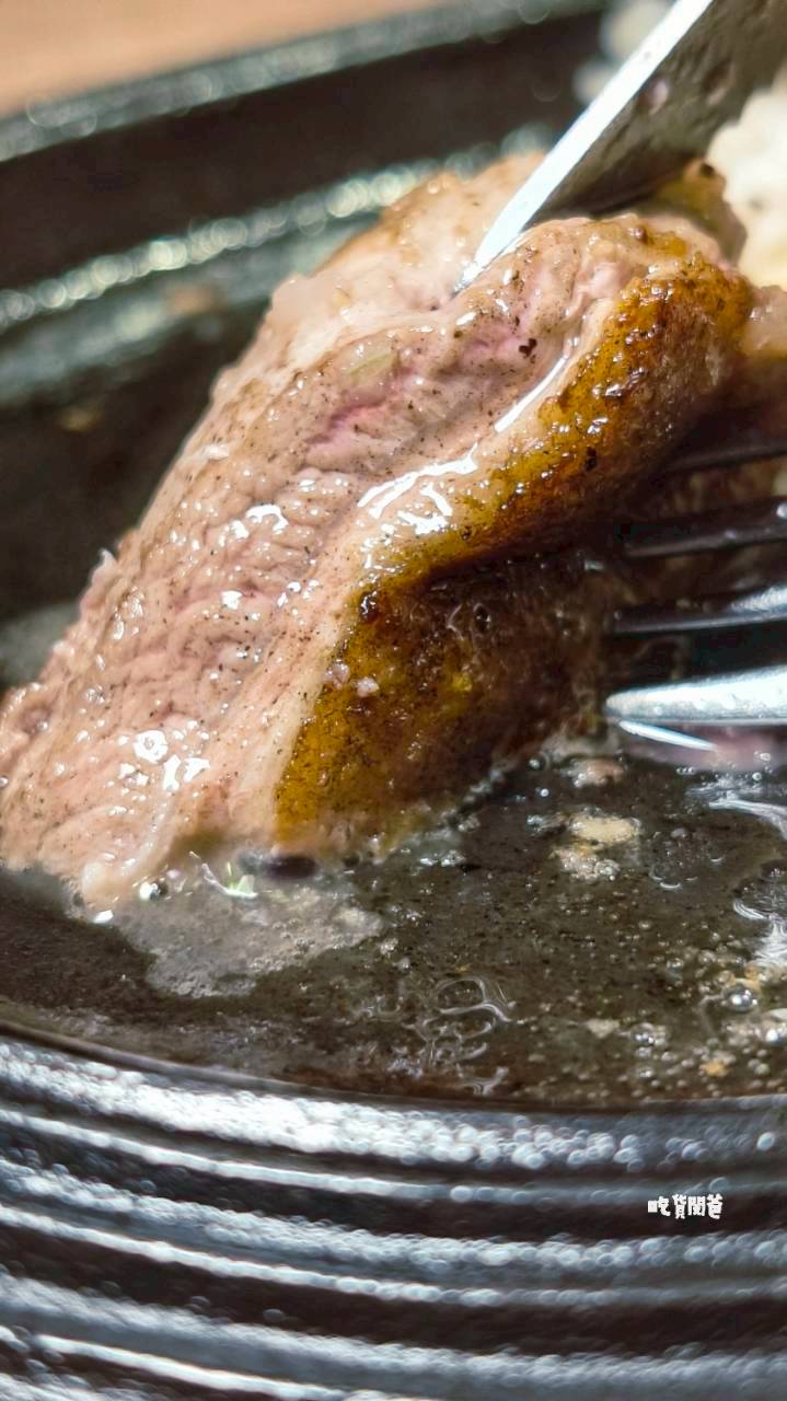 鬥牛士牛排食堂五福店，肉控必吃！自助吧暢用！牛肉狂、鴨胸酥嫩、豬腳脆香！
