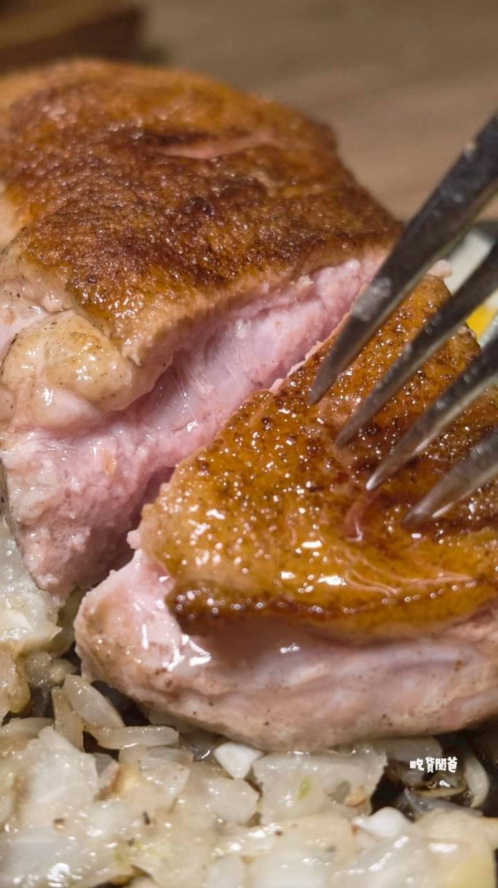 鬥牛士牛排食堂五福店，肉控必吃！自助吧暢用！牛肉狂、鴨胸酥嫩、豬腳脆香！