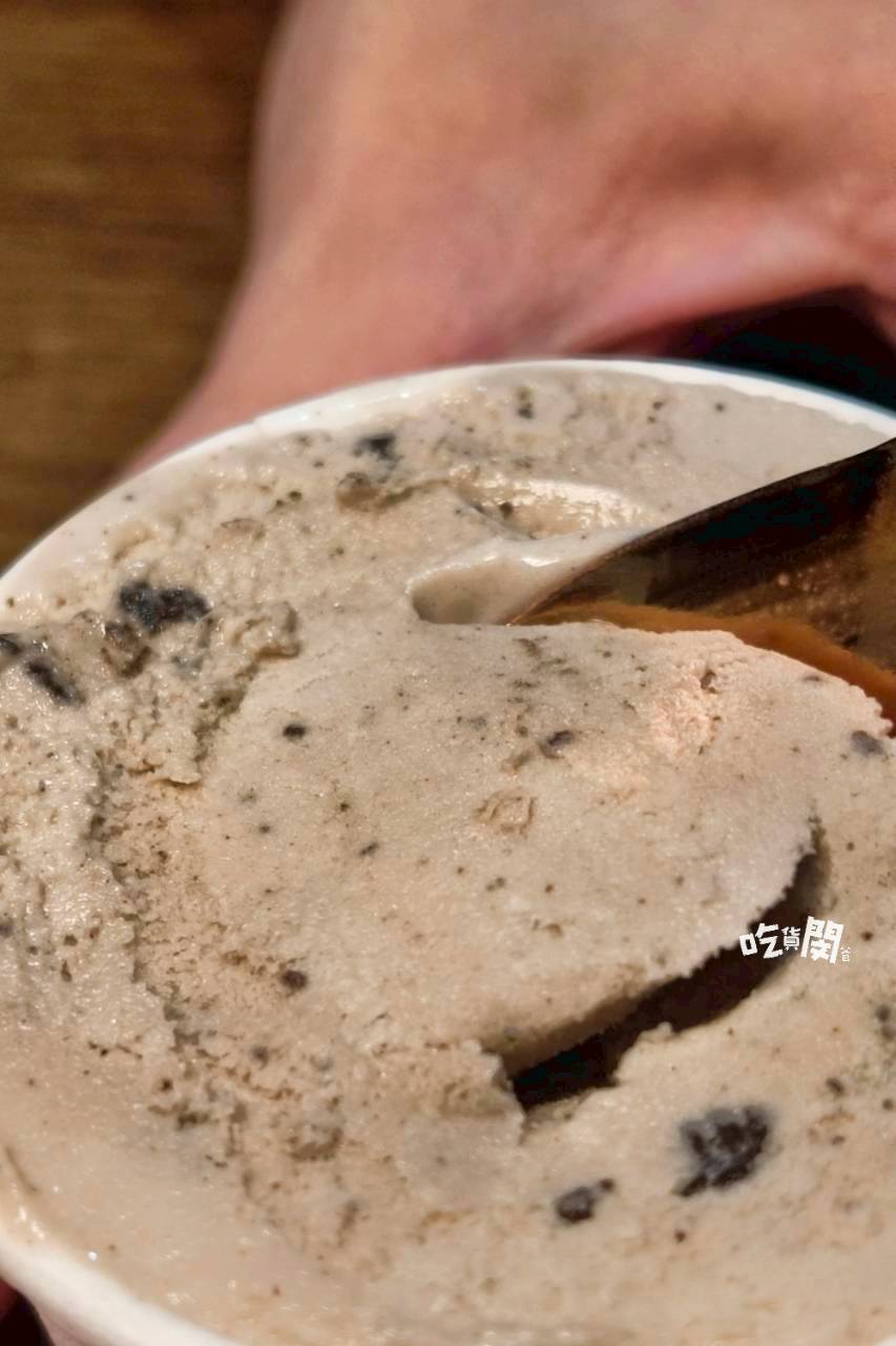 原有味義式手工冰淇淋｜高雄鳳山｜冰淇淋獨享杯激推！生日蛋糕當甜點吃，這間啵棒！