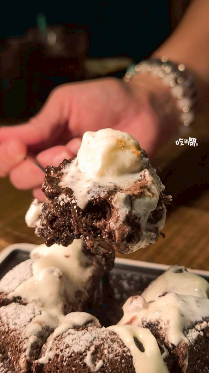 多一點咖啡文化館｜高雄苓雅｜被早午餐耽誤的超狂鍋物，牛奶、壽喜燒必吃！