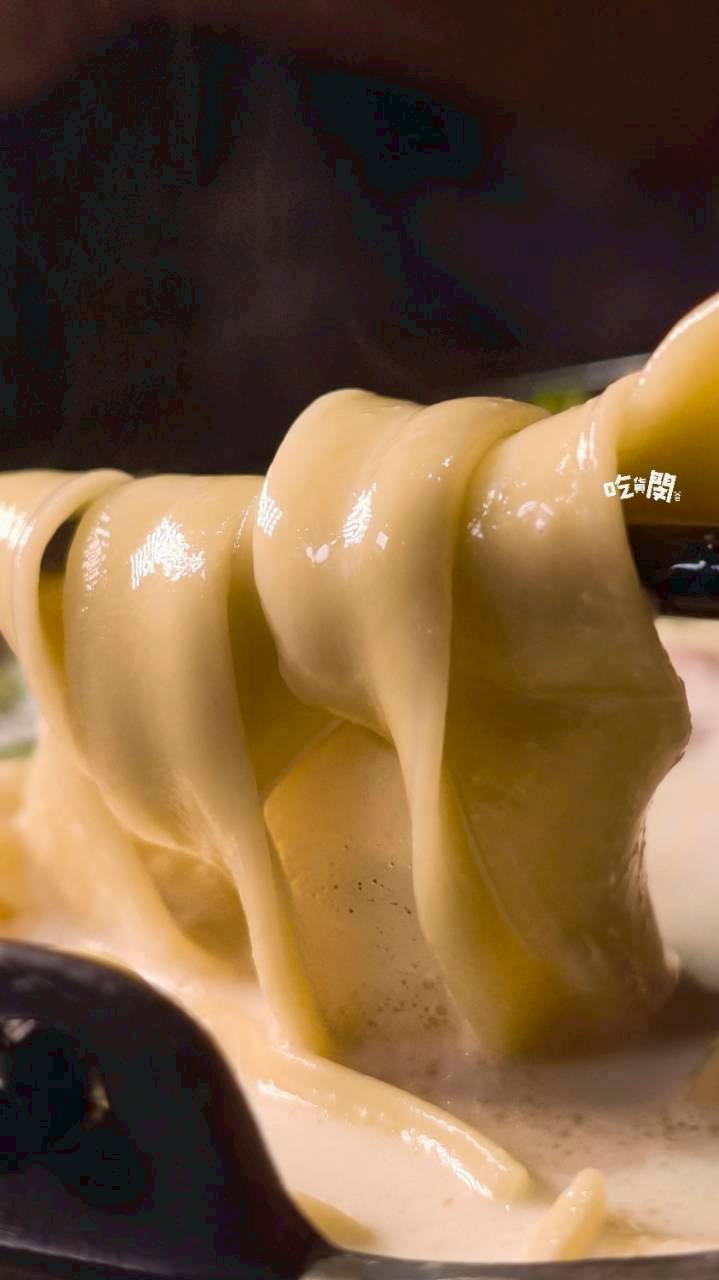 多一點咖啡文化館｜高雄苓雅｜被早午餐耽誤的超狂鍋物，牛奶、壽喜燒必吃！