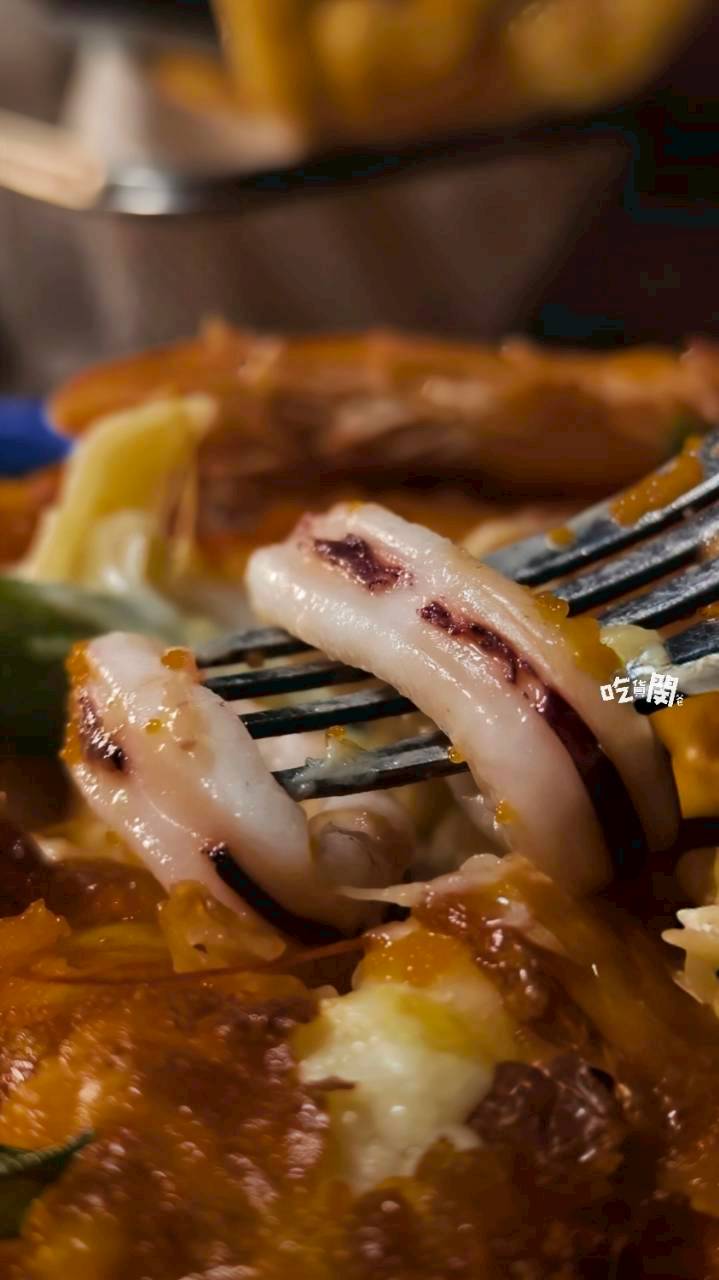 多一點咖啡文化館｜高雄苓雅｜被早午餐耽誤的超狂鍋物，牛奶、壽喜燒必吃！