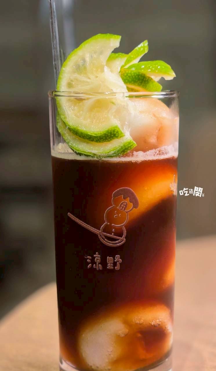 涼野冰室|高雄仁武|隱藏版手作冰淇淋店也是甜點店,更是被冰淇淋耽誤的麵店! - 第5張圖 涼野冰室|高雄仁武|隱藏版手作冰淇淋店也是甜點店,更是被冰淇淋耽誤的麵店!