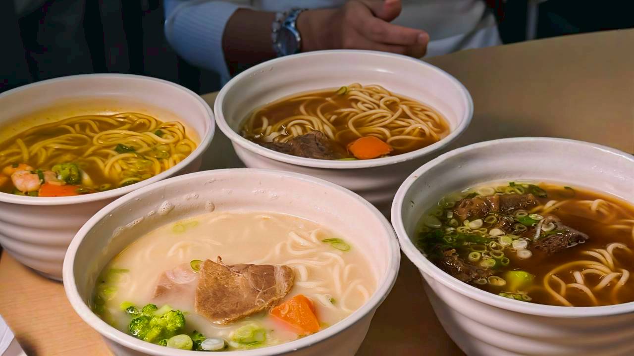 夢想麵館｜儒哥開箱的麵必須來吃一下，對得起價格的99元紅燒牛肉麵，吃過沒？