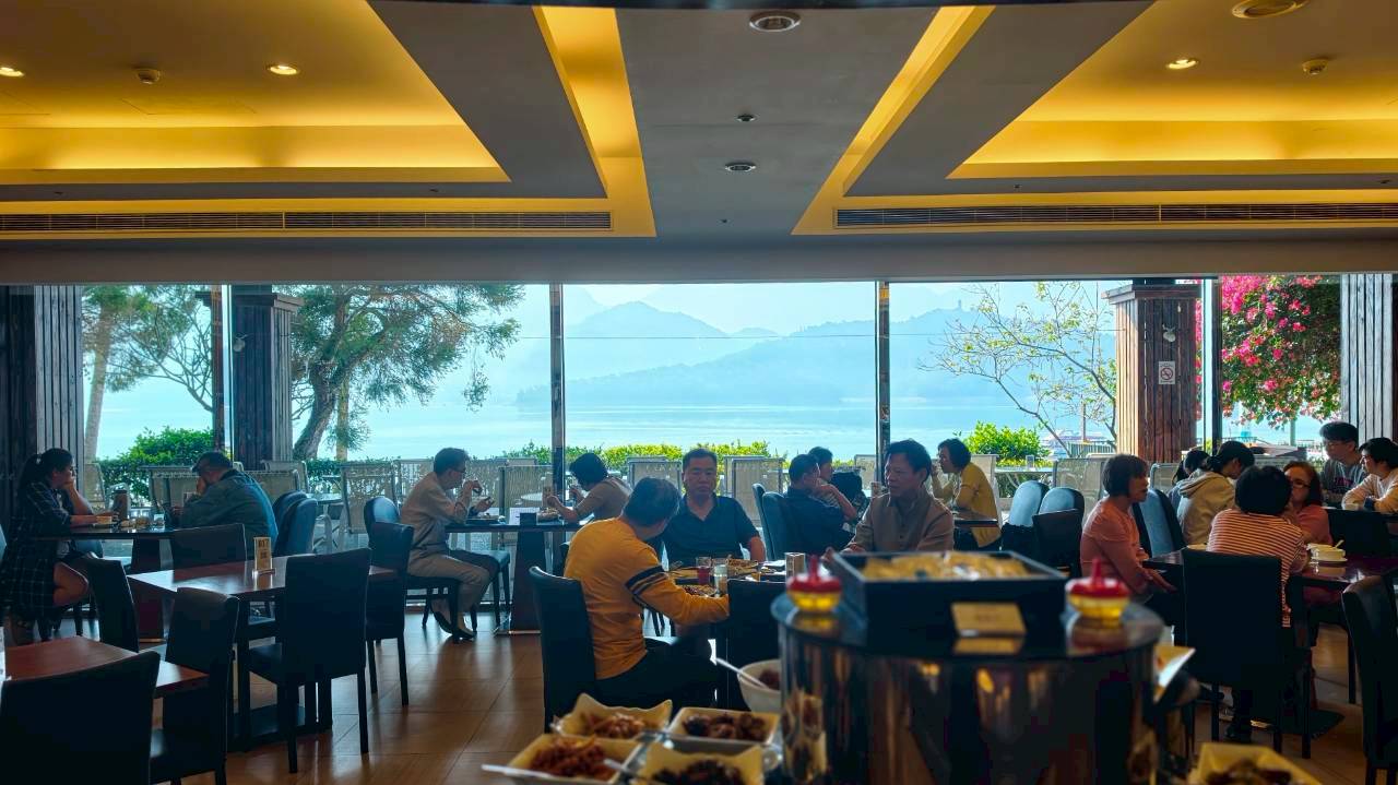 大淶閣｜日月潭飯店飯店｜無敵湖景第一排！觀星樓中樓給你超奢華極致休息空間！