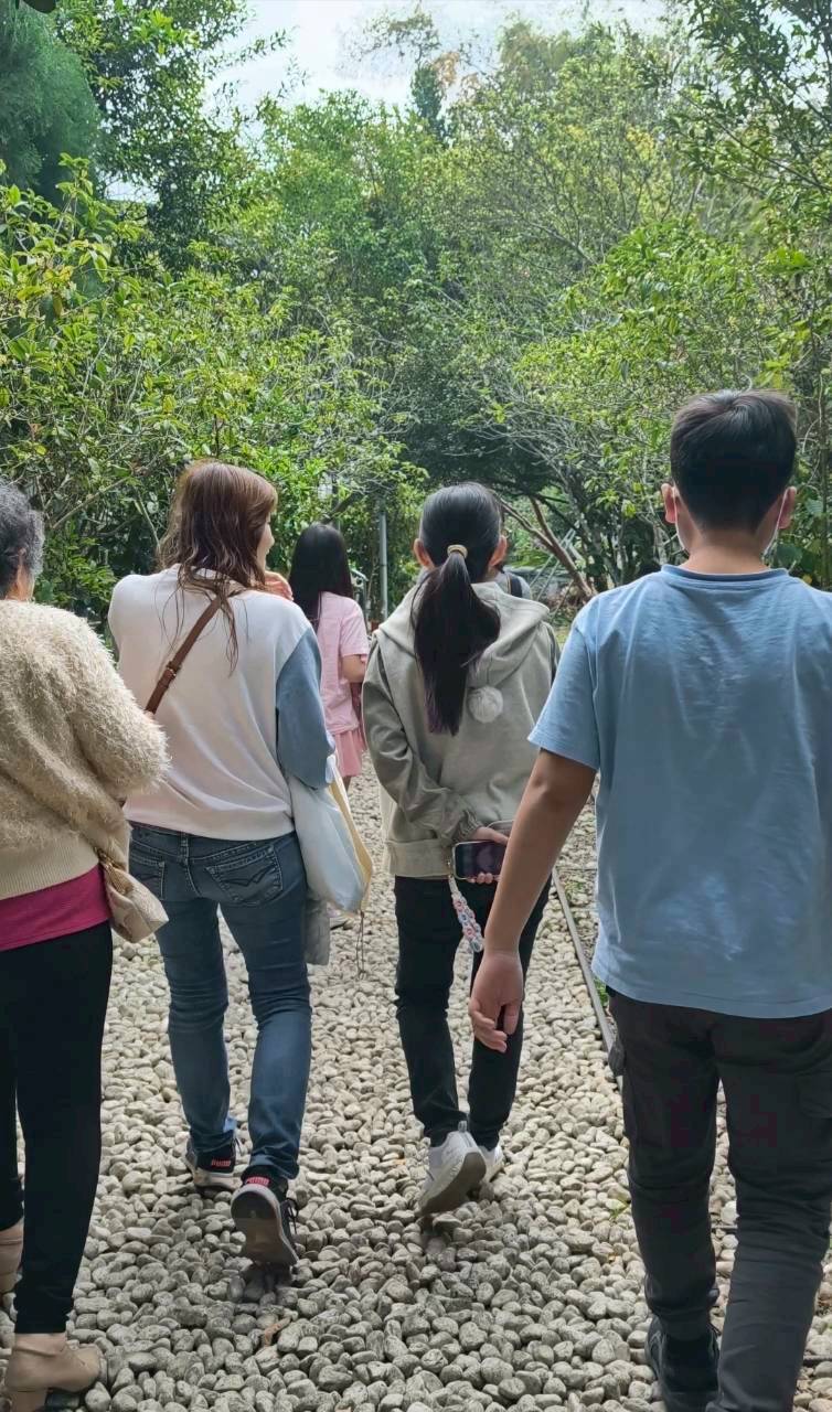 綠野山莊|高雄大社|觀音山最強山雞料理、各式台菜更是涮嘴必吃,聚餐首選! - 第6張圖 綠野山莊|高雄大社|觀音山最強山雞料理、各式台菜更是涮嘴必吃,聚餐首選!