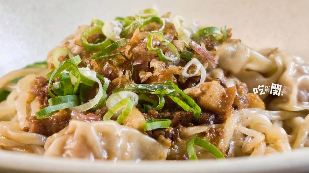 雲饗牛肉麵|高雄鳳山|牛肉麵紅燒夠味涮嘴!餛飩麵小巧飽嘴!不輸老字號! - 第18張圖 雲饗牛肉麵|高雄鳳山|牛肉麵紅燒夠味涮嘴!餛飩麵小巧飽嘴!不輸老字號!
