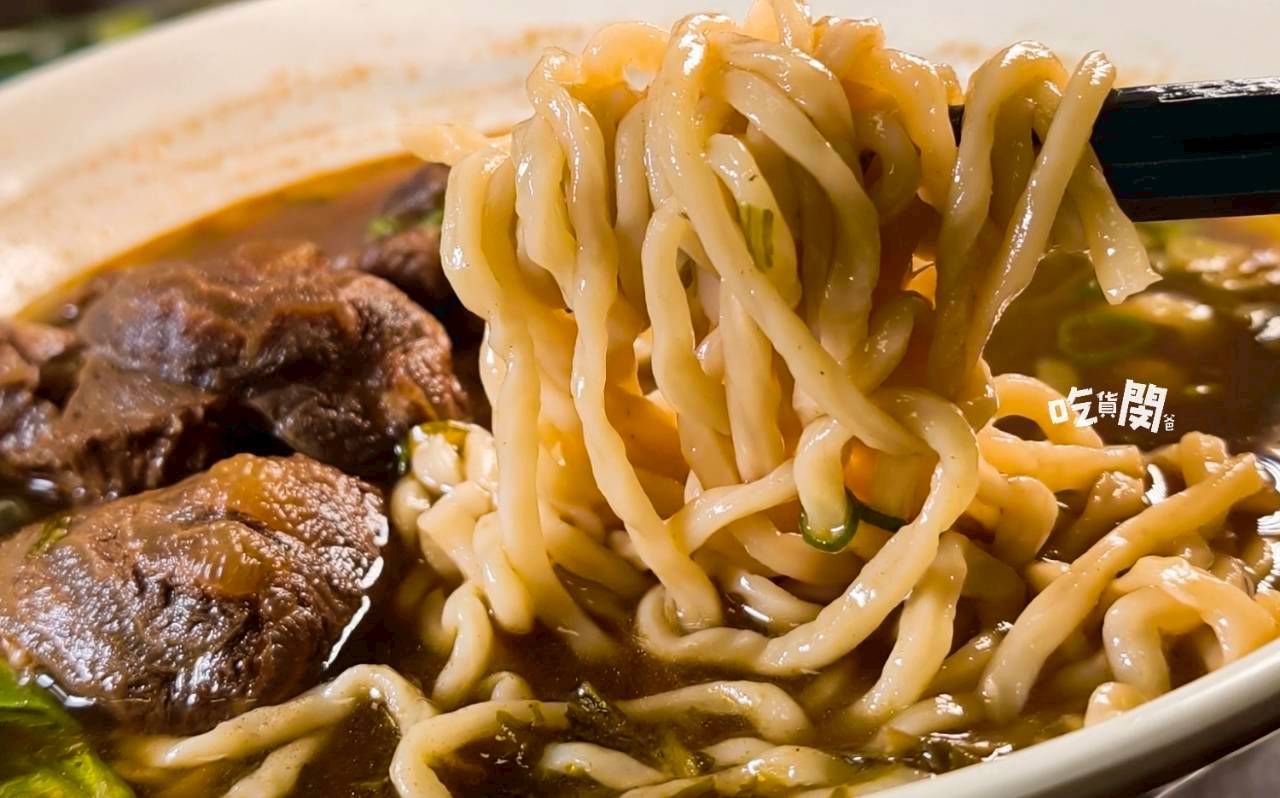 雲饗牛肉麵|高雄鳳山|牛肉麵紅燒夠味涮嘴!餛飩麵小巧飽嘴!不輸老字號! - 第15張圖 雲饗牛肉麵|高雄鳳山|牛肉麵紅燒夠味涮嘴!餛飩麵小巧飽嘴!不輸老字號!