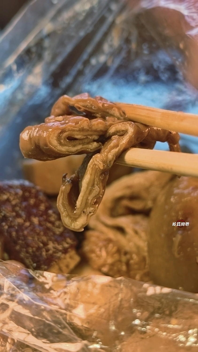 秘醬滷味｜高雄楠梓｜全台最大超人氣連鎖冷滷，晚餐、消夜、追劇、下酒新選擇！