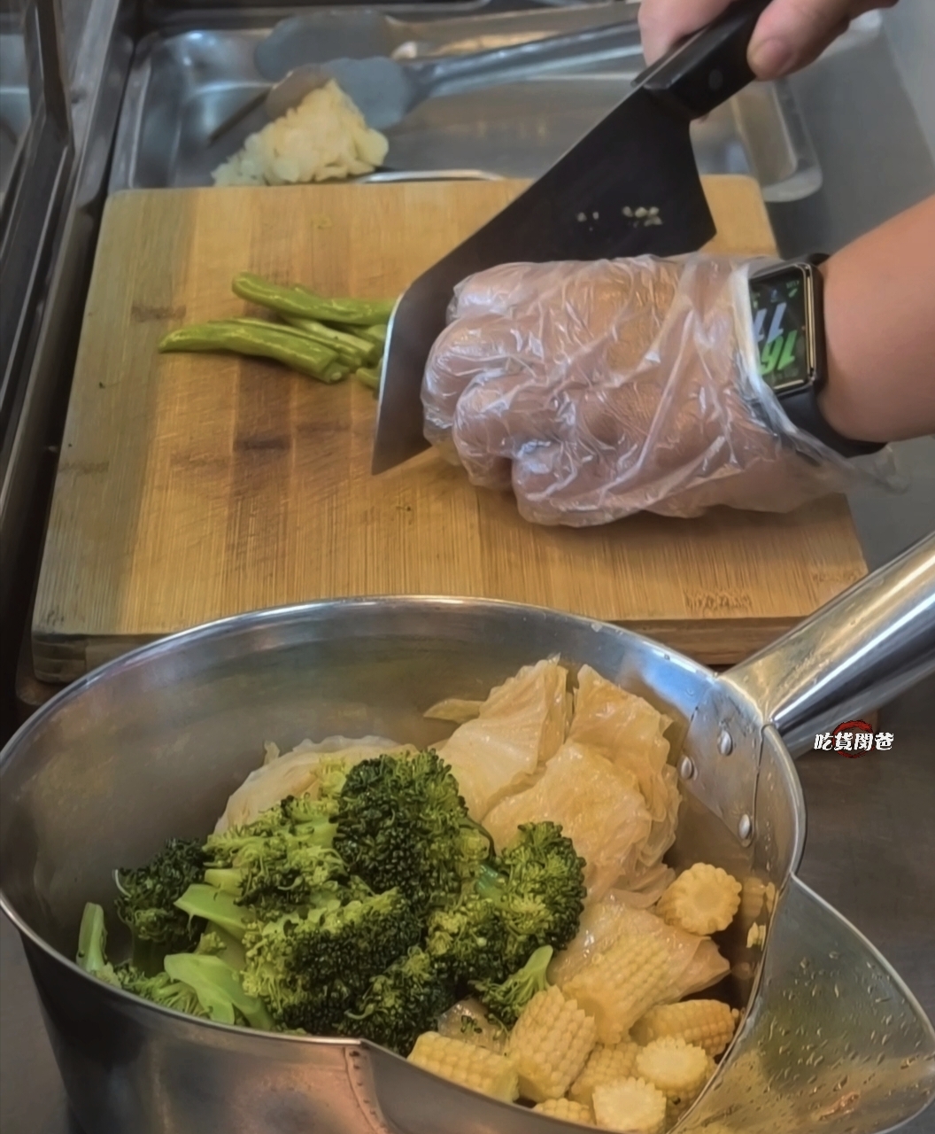 秘醬滷味｜高雄楠梓｜全台最大超人氣連鎖冷滷，晚餐、消夜、追劇、下酒新選擇！