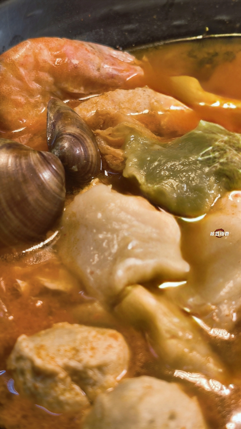 萬客臨彩色麵疙瘩｜高雄屏東｜必吃麵疙瘩、臭豆腐、鍋燒、咖哩飯，一吃愛上！