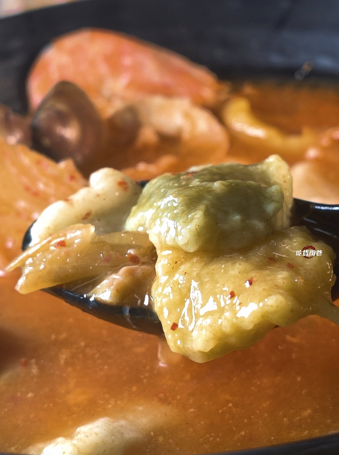 萬客臨彩色麵疙瘩｜高雄屏東｜必吃麵疙瘩、臭豆腐、鍋燒、咖哩飯，一吃愛上！