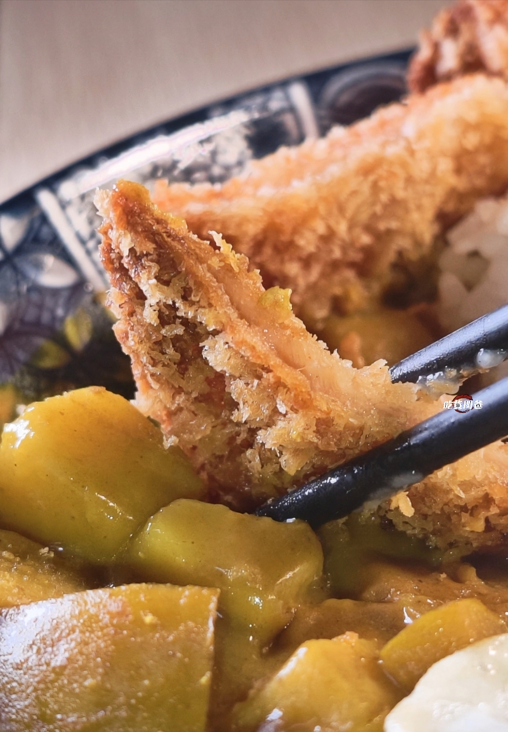 萬客臨彩色麵疙瘩｜高雄屏東｜必吃麵疙瘩、臭豆腐、鍋燒、咖哩飯，一吃愛上！