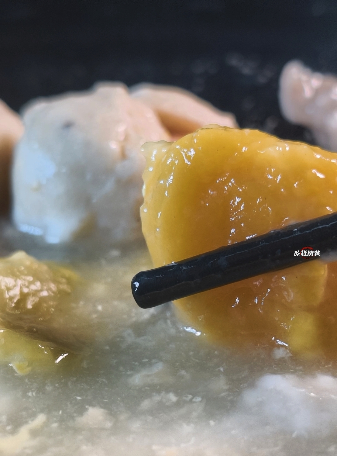 萬客臨彩色麵疙瘩｜高雄屏東｜必吃麵疙瘩、臭豆腐、鍋燒、咖哩飯，一吃愛上！