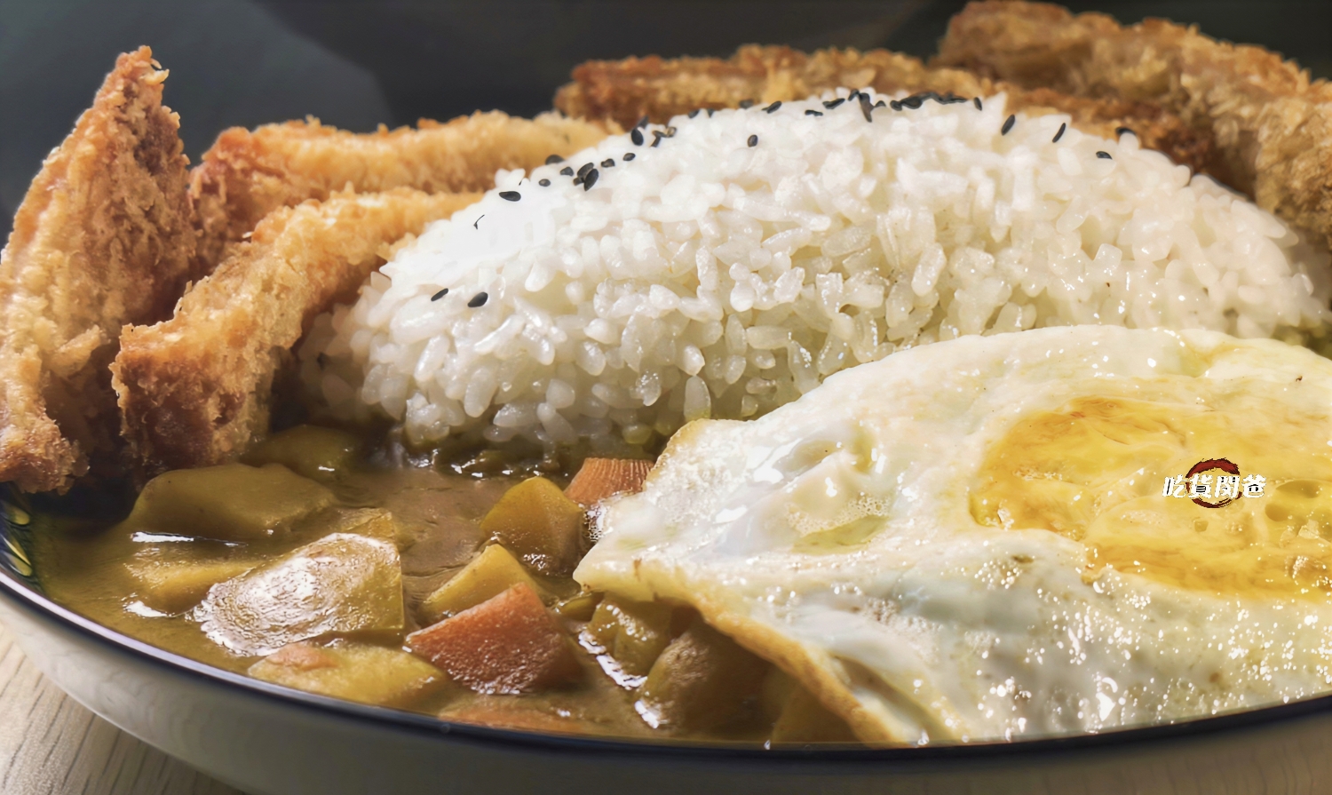萬客臨彩色麵疙瘩｜高雄屏東｜必吃麵疙瘩、臭豆腐、鍋燒、咖哩飯，一吃愛上！
