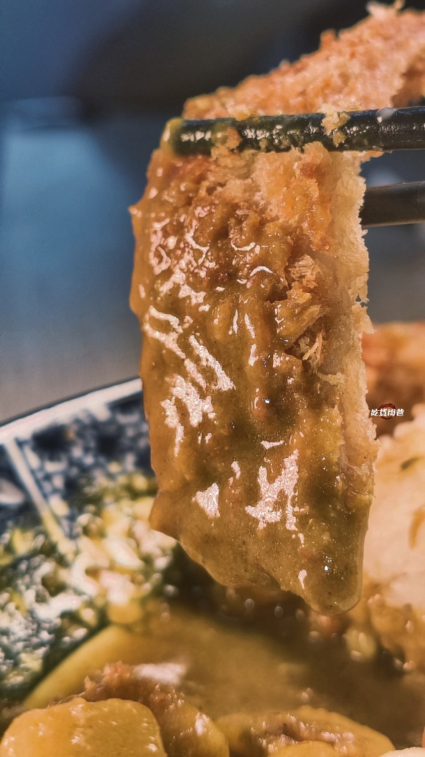 萬客臨彩色麵疙瘩｜高雄屏東｜必吃麵疙瘩、臭豆腐、鍋燒、咖哩飯，一吃愛上！