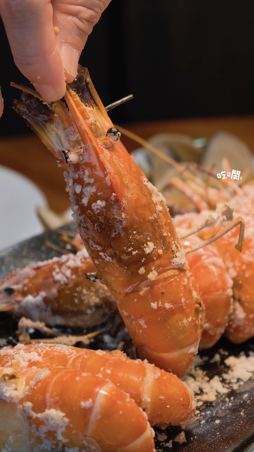 六少爺海鮮恆春店｜泰國蝦、滷豬腳、近80種家常熱炒必吃！恆春最強CP海鮮熱炒店！
