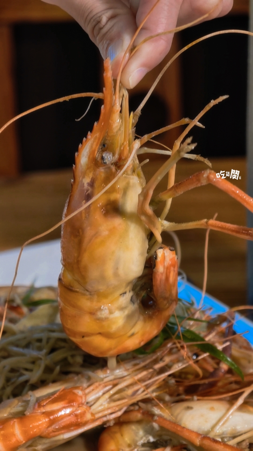 六少爺海鮮恆春店｜泰國蝦、滷豬腳、近80種家常熱炒必吃！恆春最強CP海鮮熱炒店！
