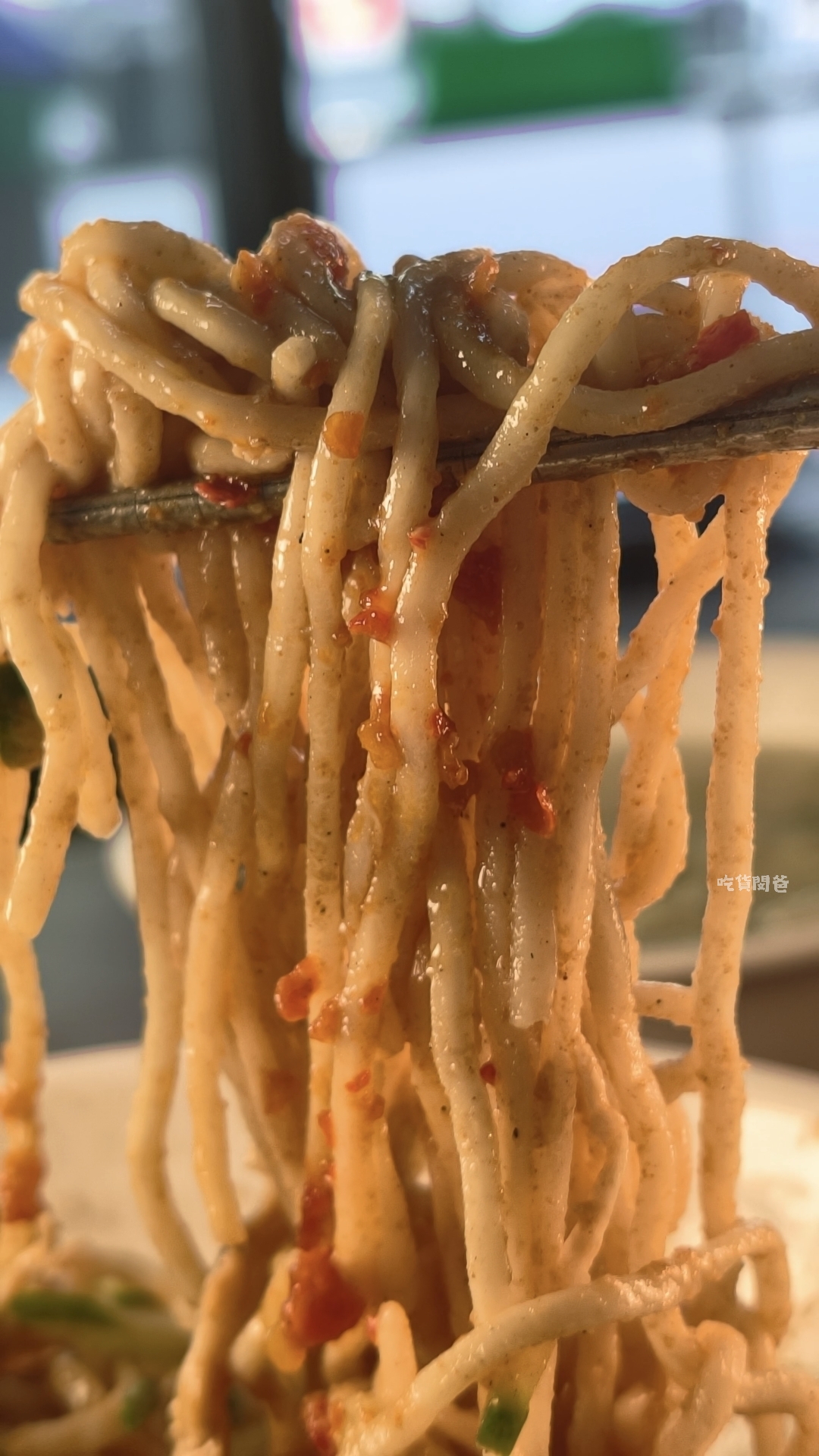 果貿泉記涼麵｜高雄左營｜這間涼麵很可以，還有翻倍美味的隱藏版吃法！