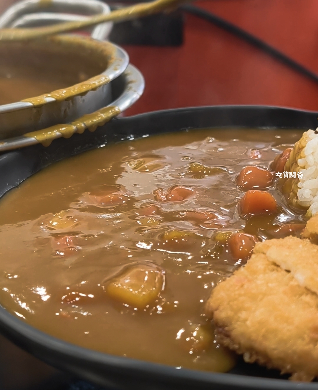 老闆不夠辣｜高雄最便宜的銅板價咖哩飯，海陸空霸王咖哩，蕭勒賀呷！