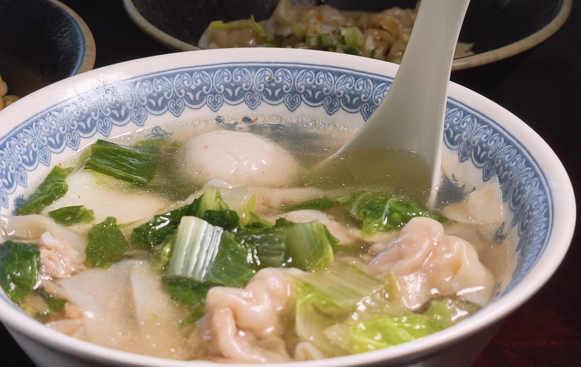 菜市仔嬤左營汾陽餛飩｜高雄左營餛飩一條街，我最愛這一間，吃過嗎?