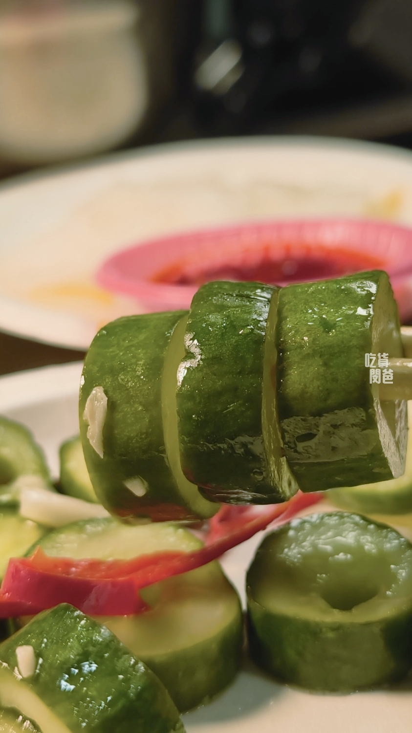 売牛原汁牛肉麵｜高雄鳳山｜紅燒超夠味！限量牛軟骨、牛三寶乾拌麵必吃！